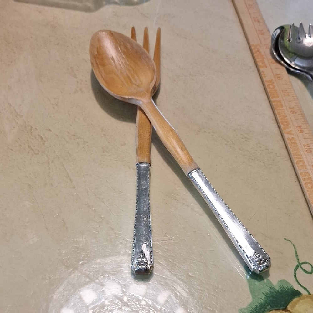 Prestige Silver and Wood Salad Fork & Spoon - Picture 2 of 11